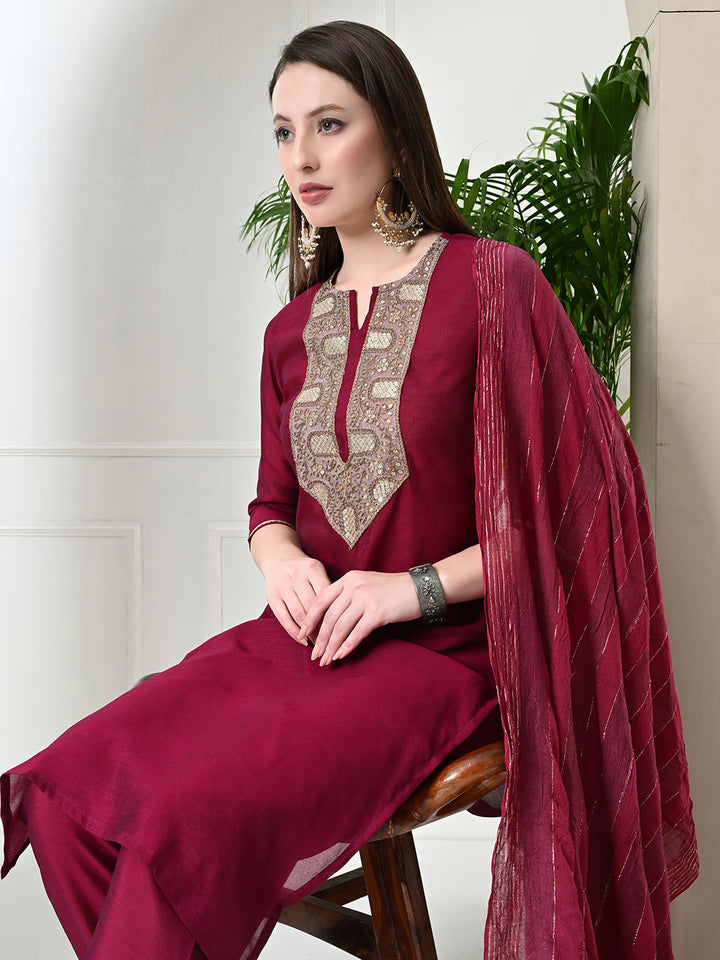 Women's Embroidered Keyhole Neck Bell Sleeves Kurta & Palazzos With Dupatta Sets in Magenta Colour