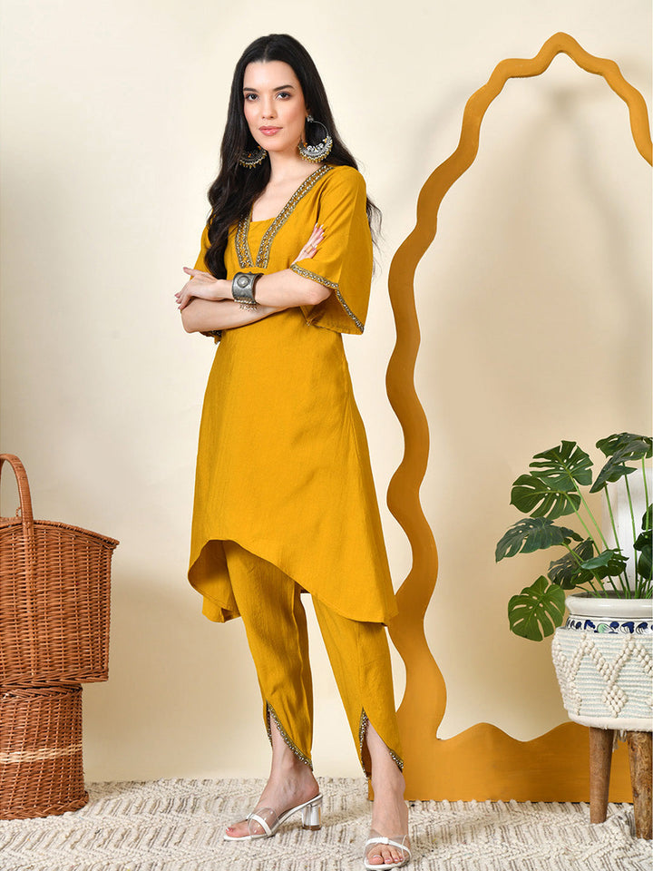 Myshka Women's Musterd Solid V-Neck Bell Sleeves Kurta & Dhoti Pants