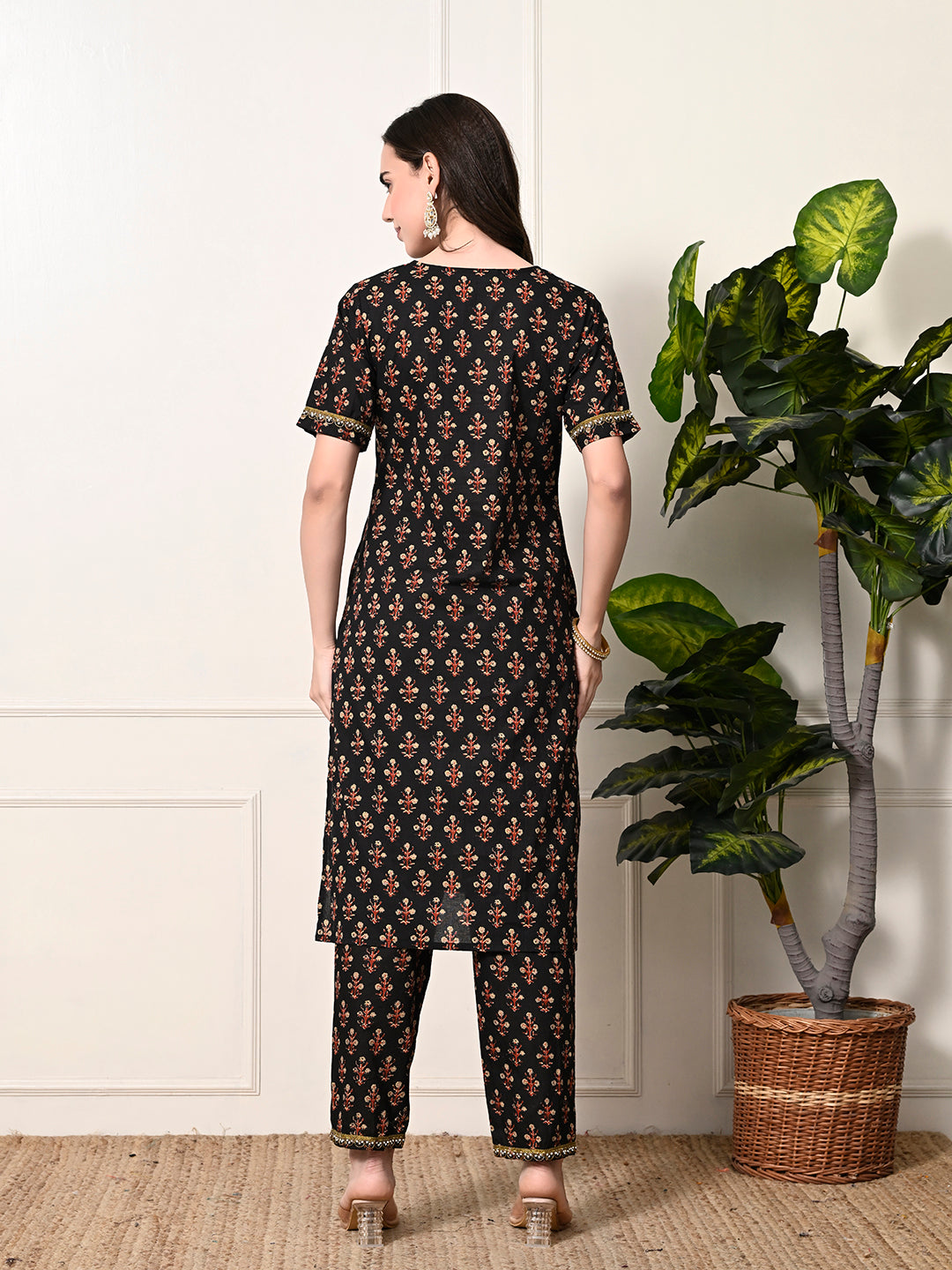 Myshka Women's Cotton Black Printed Kurta Set