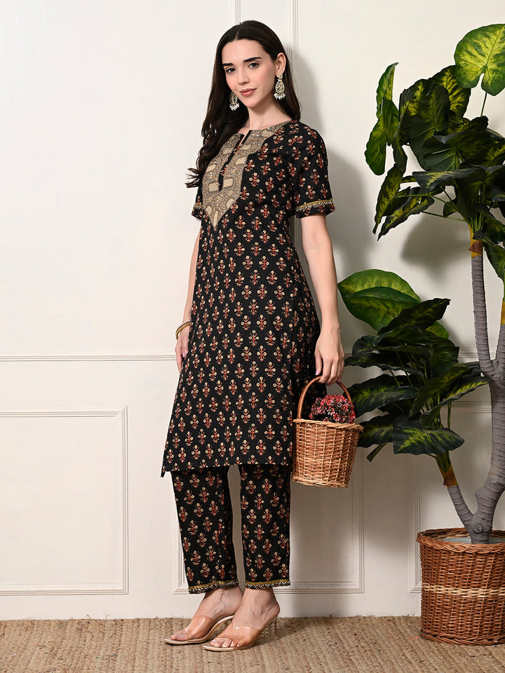 Myshka Women's Cotton Black Printed Kurta Set