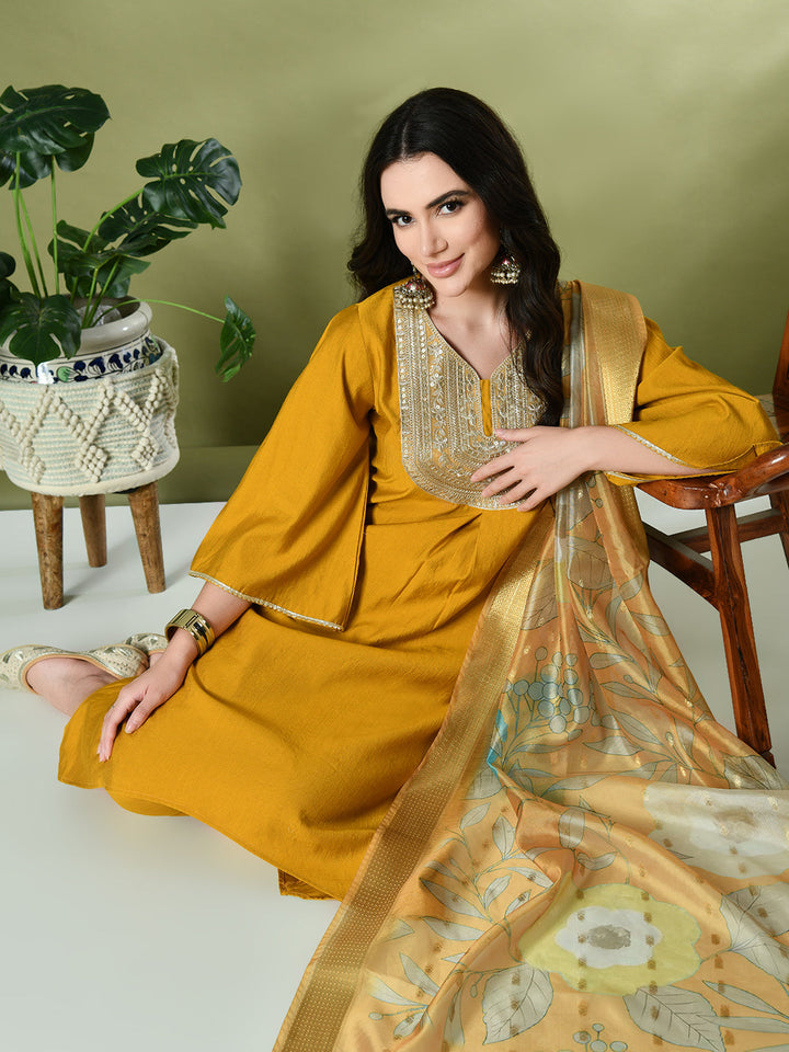 Color-Yellow