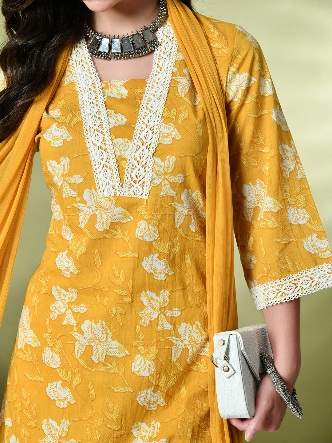 Color-Yellow
